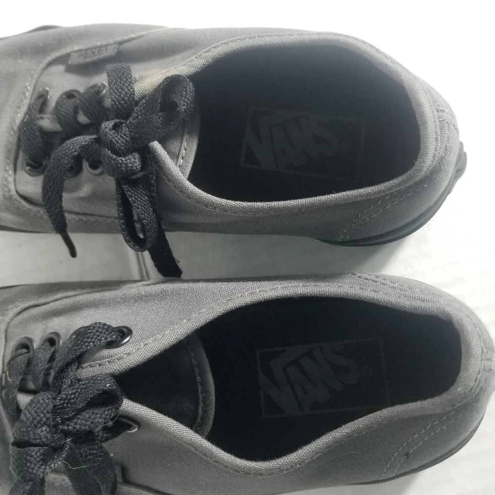 VANS UNISEX GRAY CANVAS SNEAKERS SIZE WOMEN'S 5.5 MEN'S 4